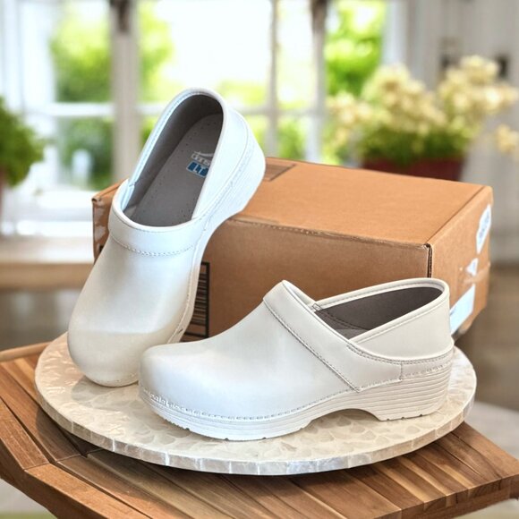 Dansko Professional LT White Box Leather Clogs Women’s Size 40 EU Comfort Work S - Picture 4 of 11